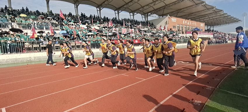 運(yùn)動(dòng)會(huì)掠影